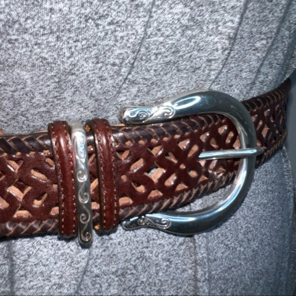 Brighton Carved Floral Pattern Leather Belt  Size Large Dark Brown main image 11